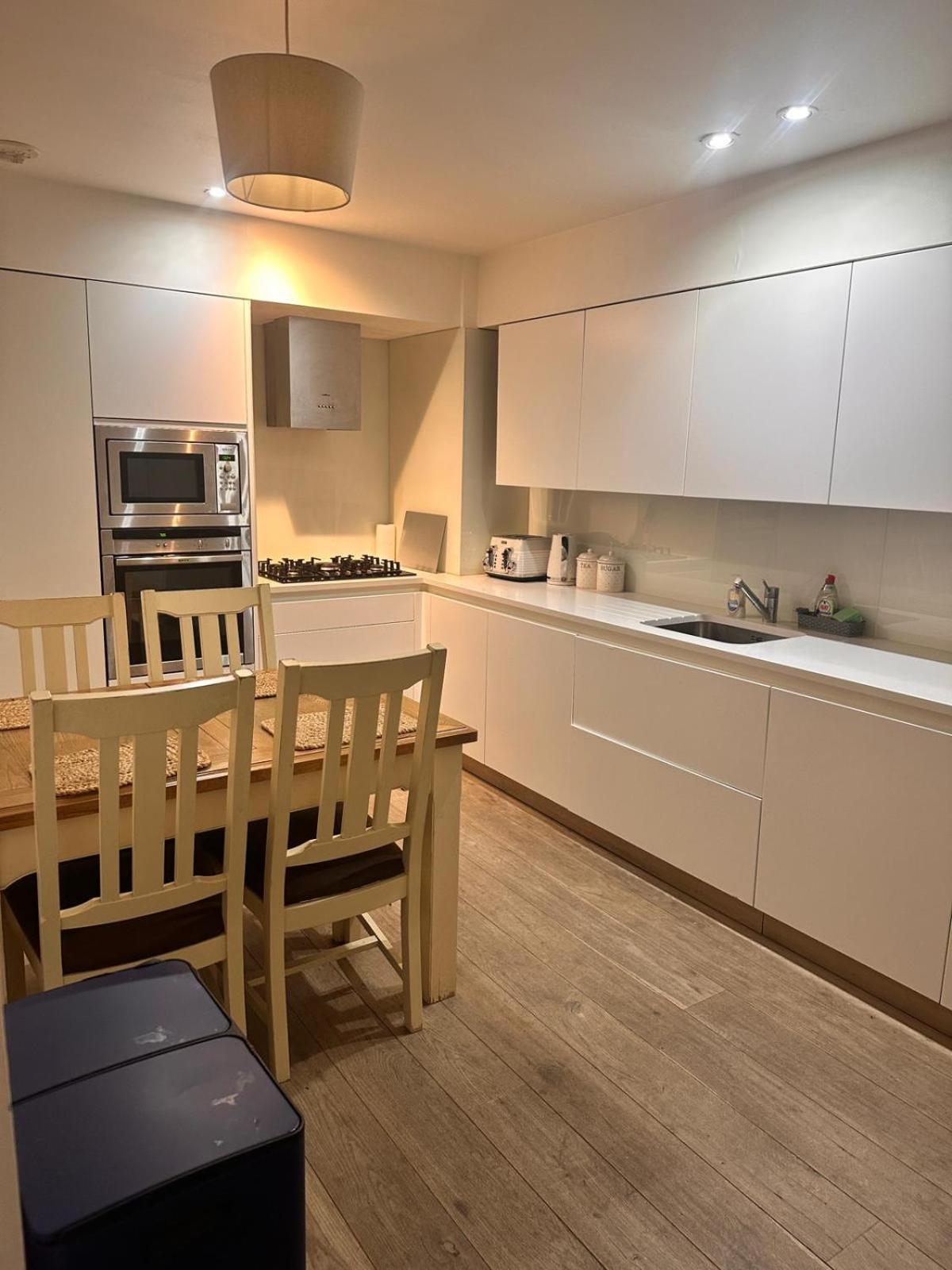 Spacious Central London Flat - 2Bhk Exterior photo