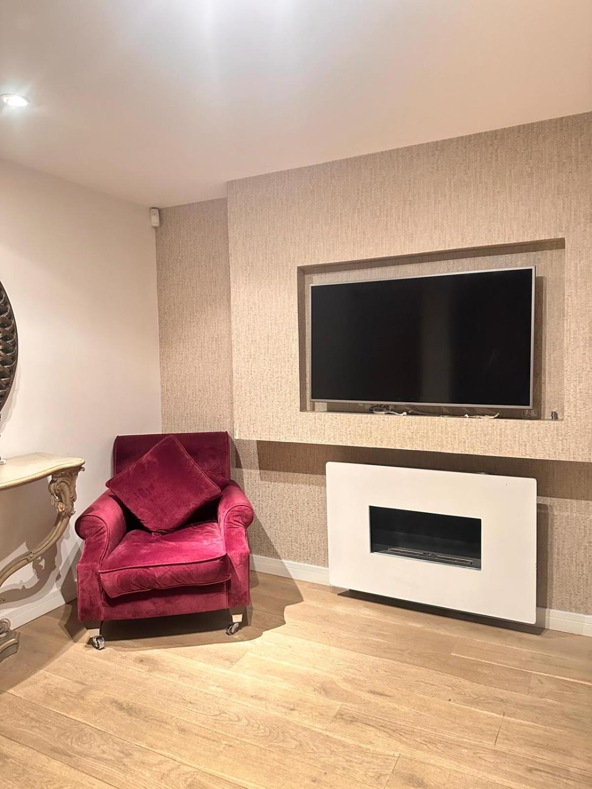 Spacious Central London Flat - 2Bhk Exterior photo